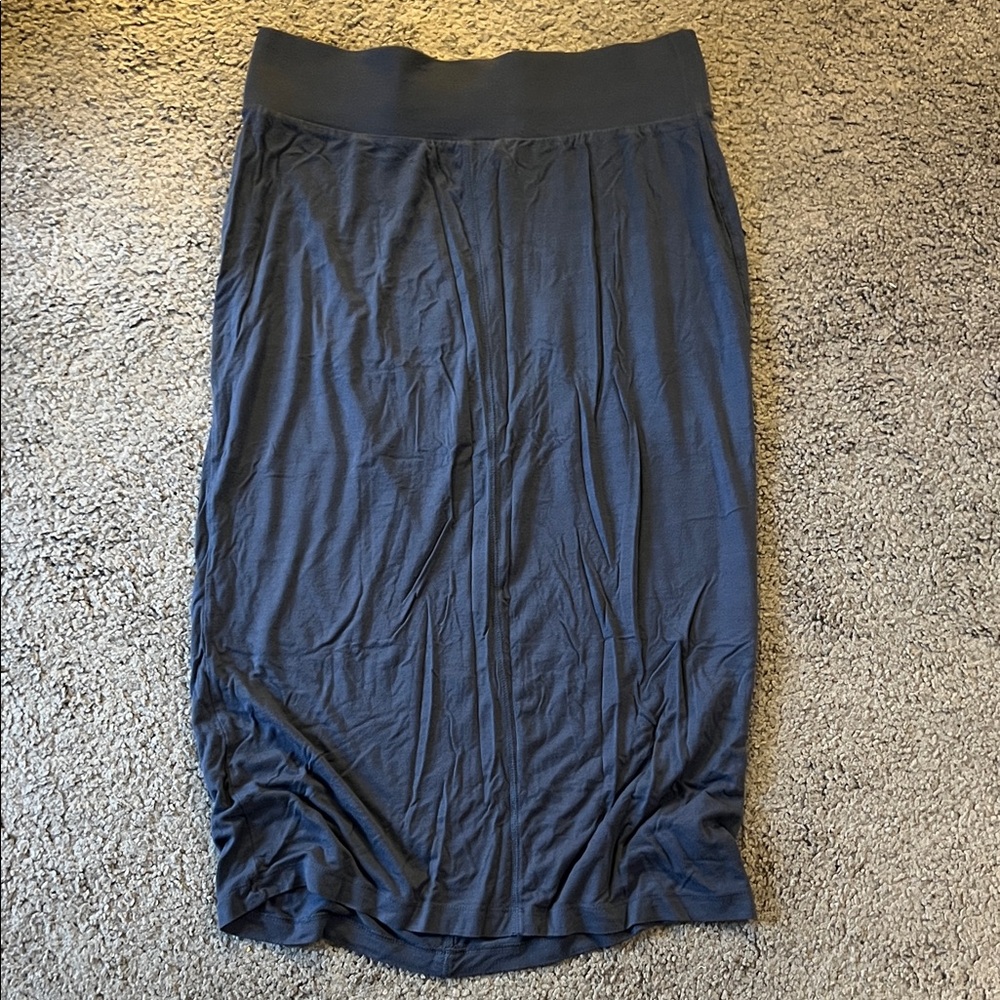 Old Navy Stretchy Pencil Skirt